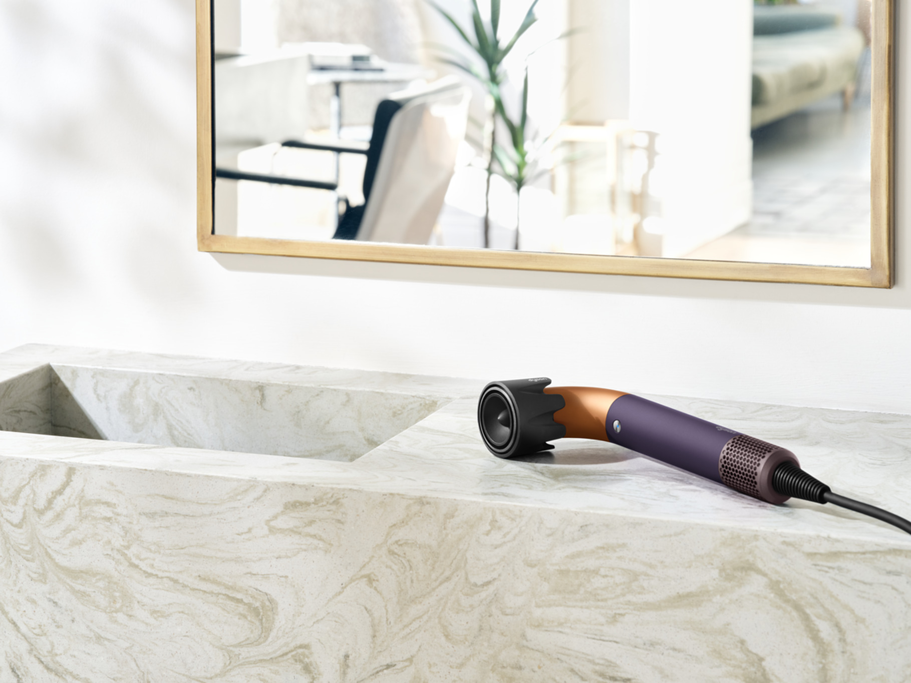 Dyson Supersonic r™ Professional Hair Dryer in Steel Violet + Copper - Image 3